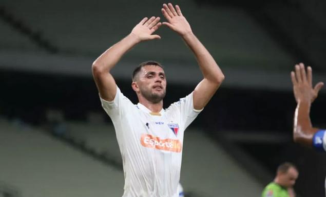 Clube do exterior faz proposta e pode tirar Edson Cariús do Fortaleza