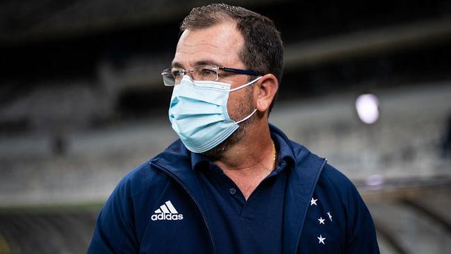 Enderson Moreira ganha reforços para buscar a recuperação no Cruzeiro