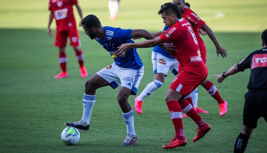 Em busca de dias melhores. (Foto: Bruno Haddad / Cruzeiro)