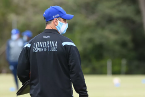 Série C: Com reforço, técnico do Londrina testa mudanças na escalação