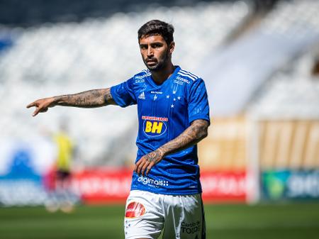 Série B: Lateral-esquerdo deve trocar o Cruzeiro pelo futebol alemão