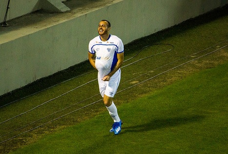 Pedro Castro marcou o primeiro gol do Avaí sobre o Oeste