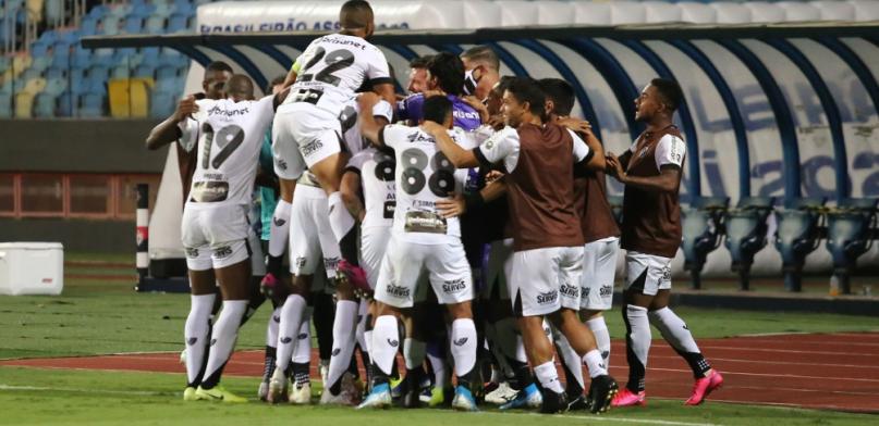 Ceará fez a festa em Goiânia. Foto: Israel Simonton - cearasc