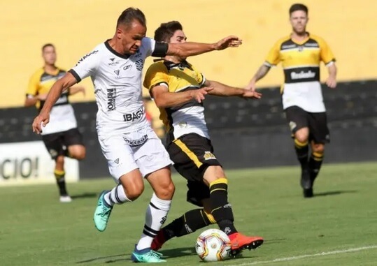 Série B: Figueirense rescinde contrato com ex-lateral de Botafogo e Palmeiras