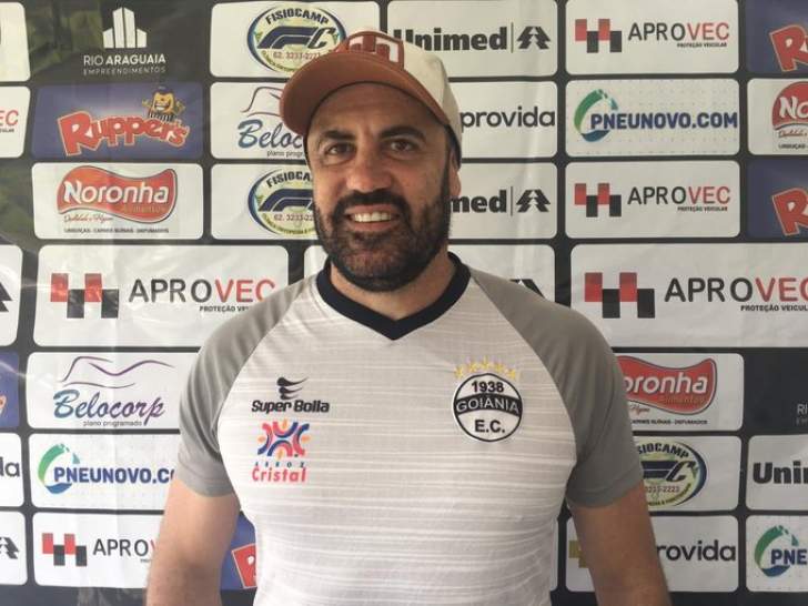 Série D: Ex-atacante de Ponte e Corinthians é bancado como treinador de time goiano