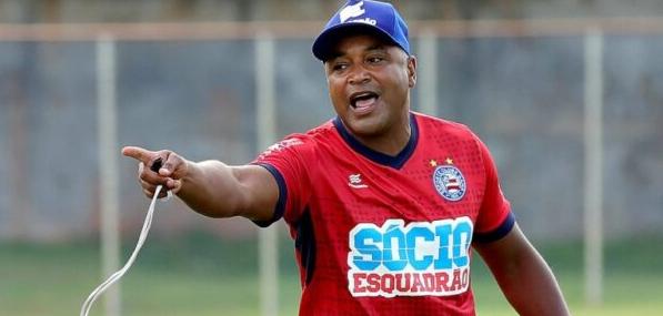 Roger Machado é bancado no Bahia