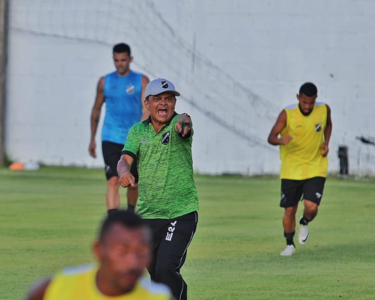 Com 15 jogos de invencibilidade, Diá está a um empate de levar o ABC ao título Potiguar