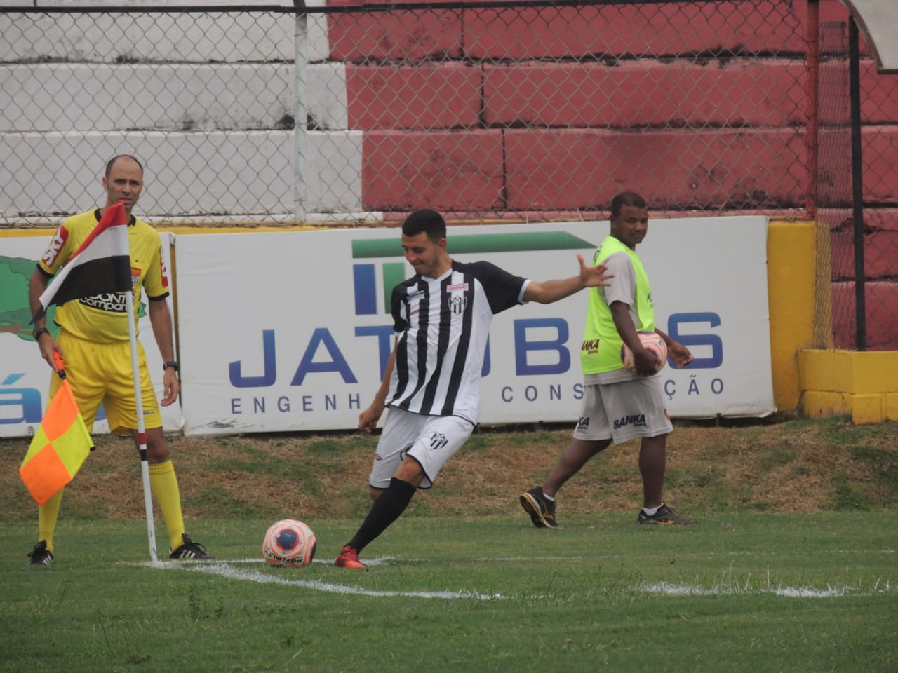 Paulista A3: Lateral exalta evolução dentro do EC São Bernardo e foca no retorno