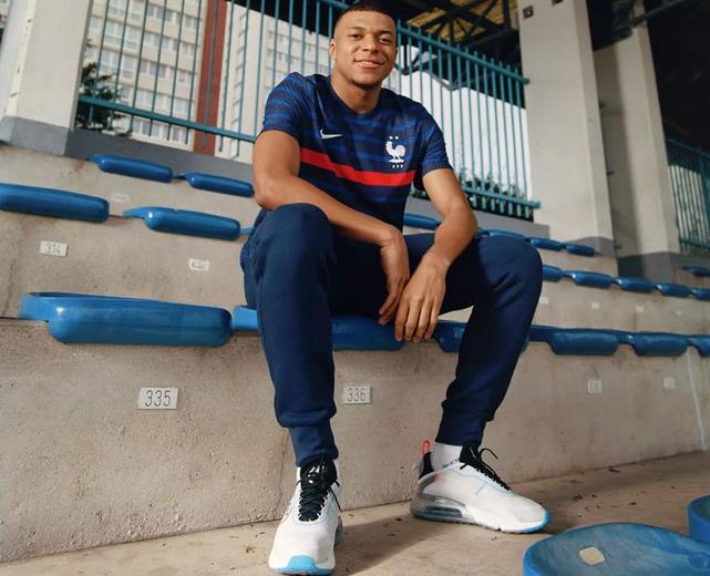 Lembra, Brasil? Campeã mundial lança camisa inspirada na Copa de 1998