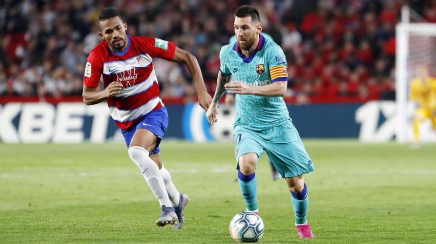 Pai de Messi viaja para Barcelona para tentar acabar com impasse de filho