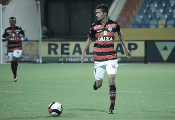 Atlético-GO afirma que Jorginho pediu para deixar clube e quer retratação do meia