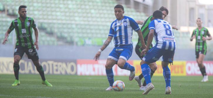 Coelho domou o valente CSA na Arena Independência