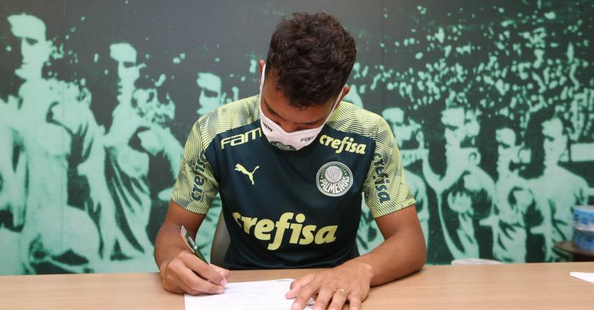 Jovem promessa assina com Palmeiras até setembro de 2025