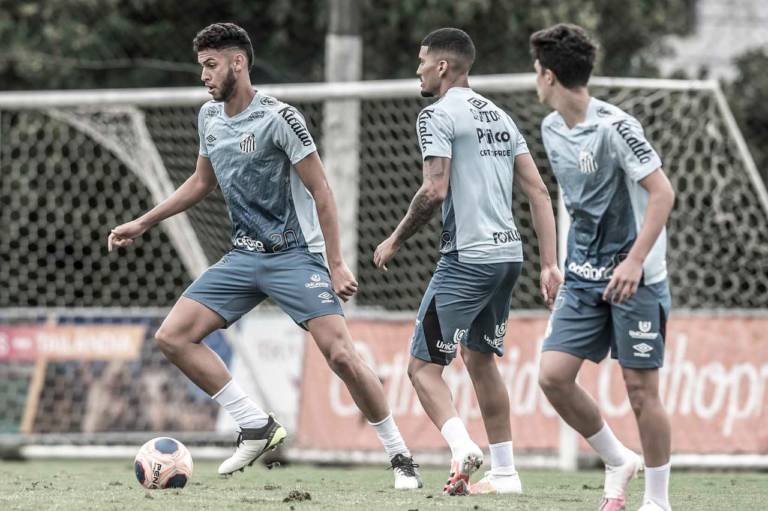 Santos acerta com jovem promessa do América, mas aguarda para fazer anúncio