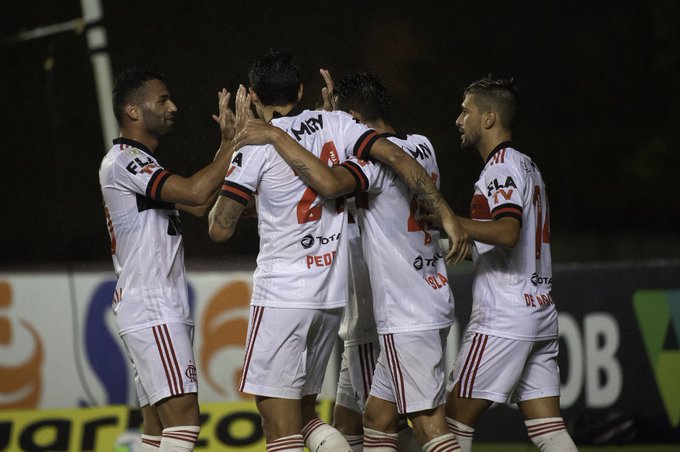 BRASILEIRÃO: Flamengo embala e volta a ser o grande favorito