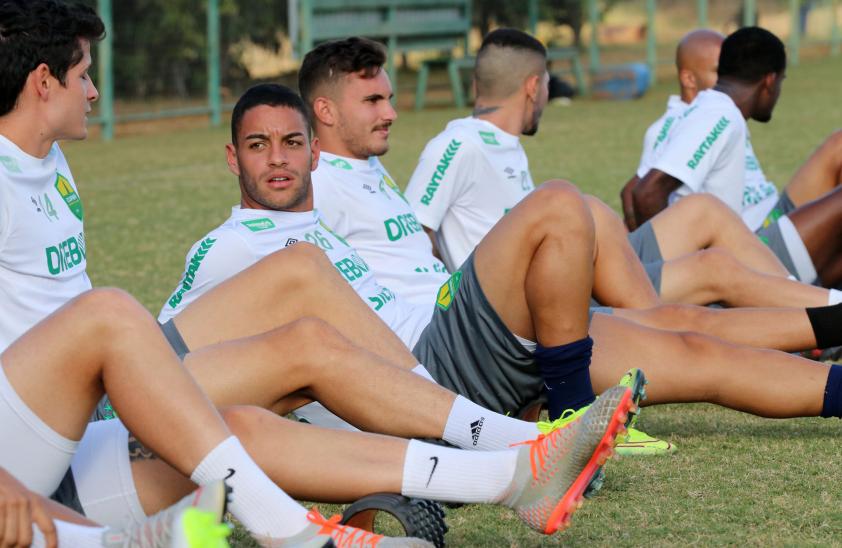 Atacante elogia Vitória, mas garante que Cuiabá buscará os três pontos na Série B