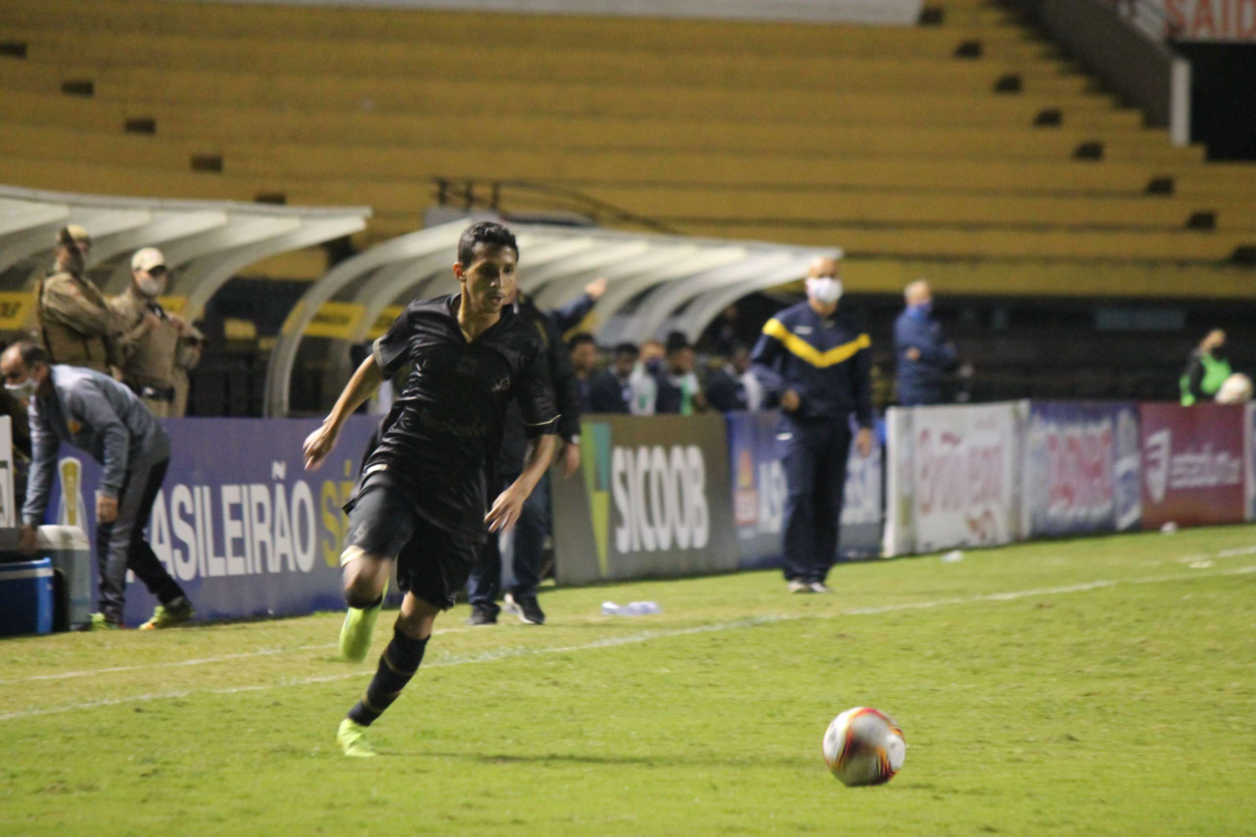 Criciúma-SC x Volta Redonda-RJ – Tigre e Voltaço fazem duelo dos invictos no Grupo B