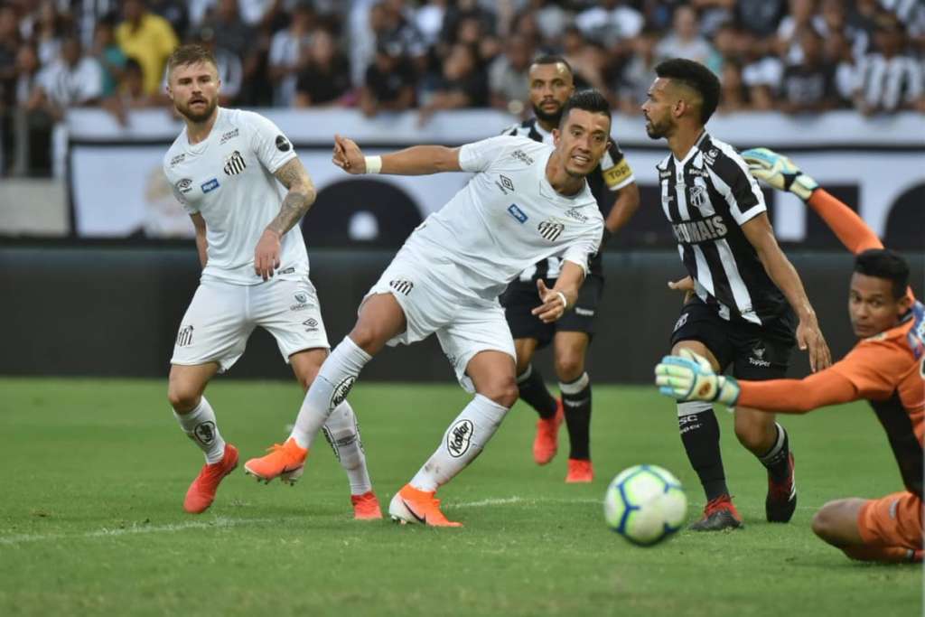 Ceará e Santos se enfrentam neste sábado
