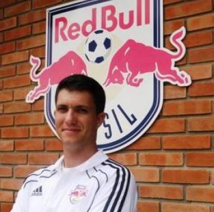 Mauricio Barbieri comanda treinos e estreia pelo Red Bull Bragantino contra Palmeiras