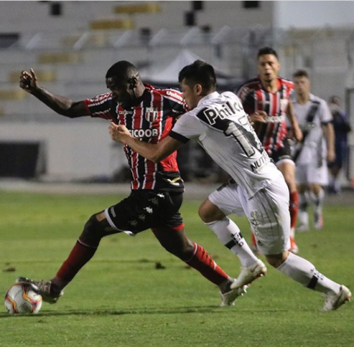 Botafogo doa gol à Ponte Preta e perde o jogo