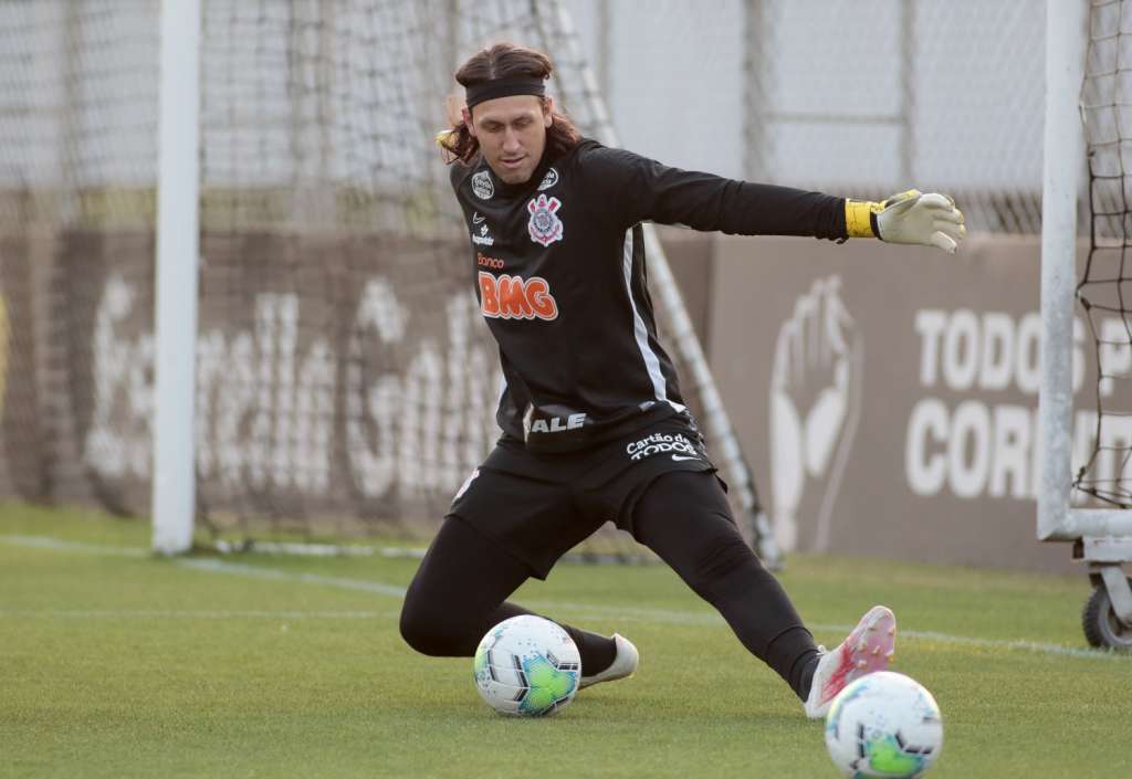 Contra o Botafogo, Corinthians faz 1º jogo com a arena “batizada”