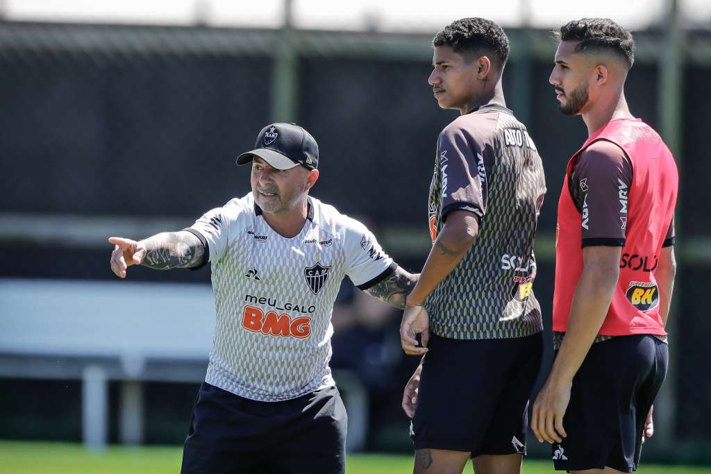 No Sul, Atlético-MG encara o Coritiba para se consolidar entre os primeiros