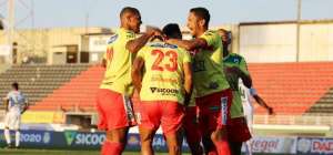 Boa Esporte-MG 0 x 1 Brusque-SC - Líder do Grupo B, Bruscão afunda Coruja no Z2