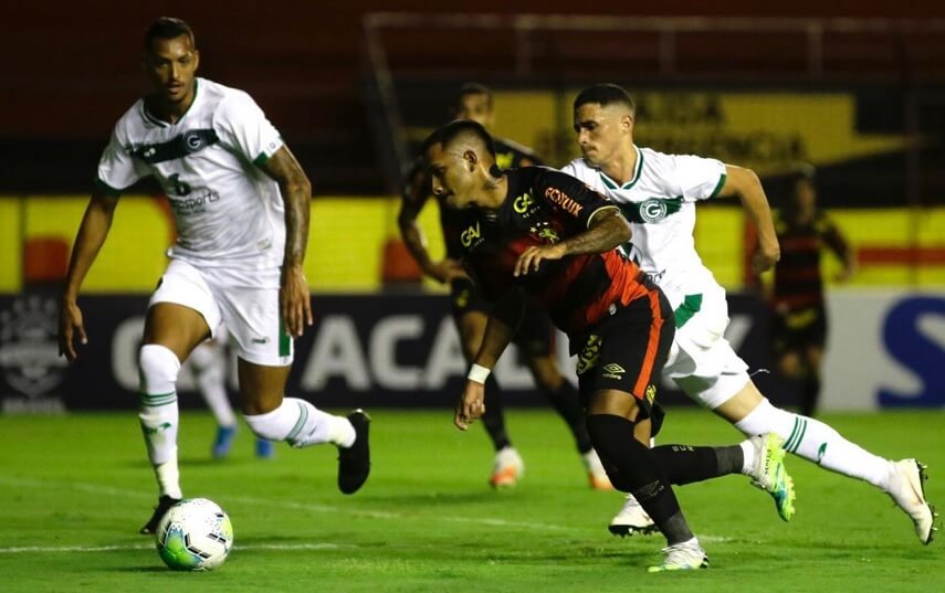Marquinhos fez o gol da vitória do Sport sobre o Goiás (Foto: Anderson Stevens/Sport) Marquinhos fez o gol da vitória do Sport sobre o Goiás (Foto: Anderson Stevens/Sport)