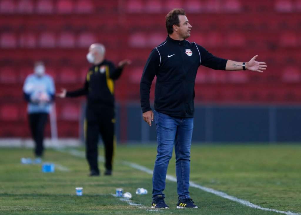 Felipe Conceição foi um dos treinadores demitidos no Brasileirão