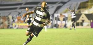 Torcida alvinegra faz 'corredor de fogo' para recepcionar XV de Piracicaba. Confira!!