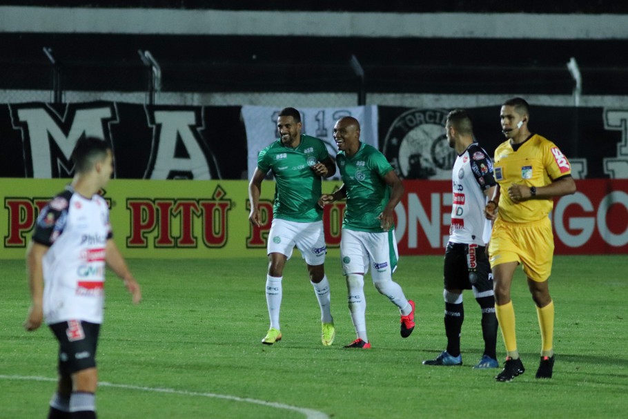 Júnior Todinho marcou dois gols e ajudou o Guarani a conquistar a reabilitação