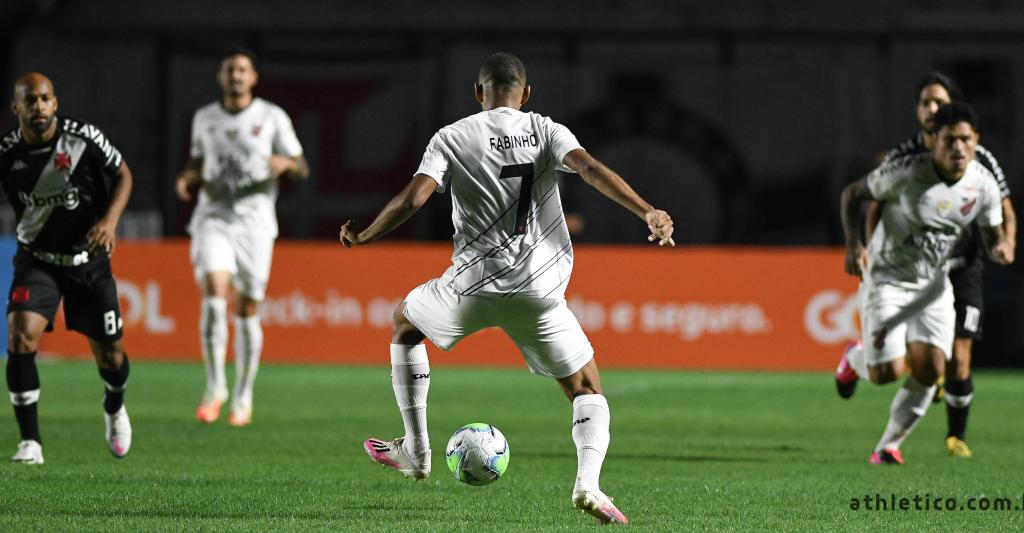 Athletico explica vendas e reformulação no elenco: “Não quiseram ficar”