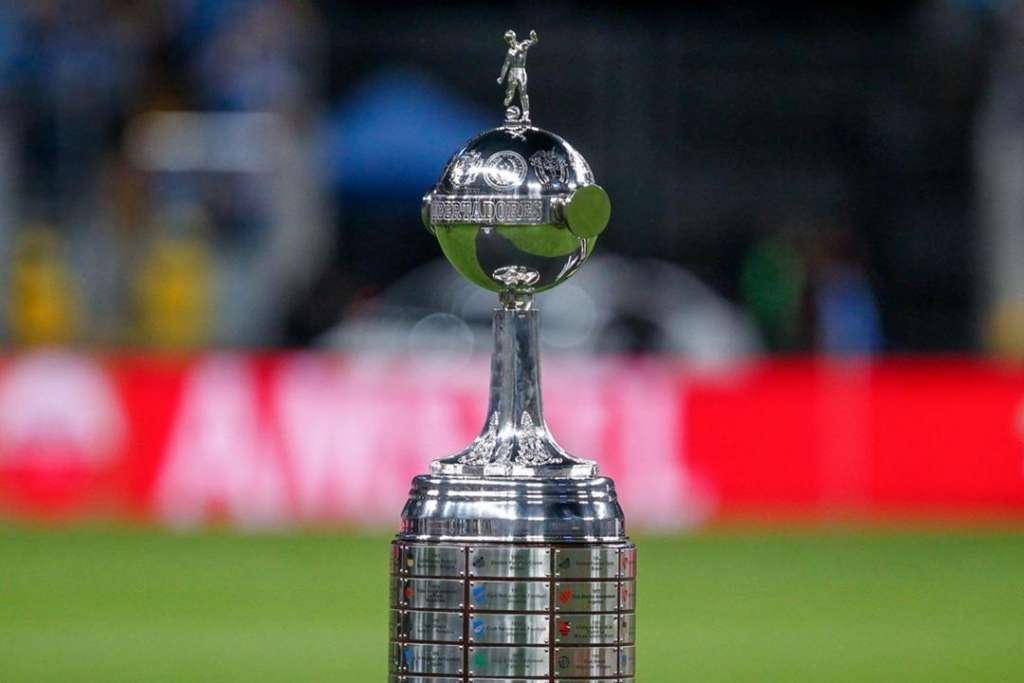 SBT negocia acordo para transmissão da Copa Libertadores em TV aberta até 2022