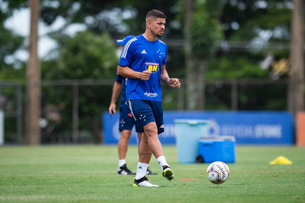 Série B: Botafogo fica perto de anunciar atacante do Cruzeiro
