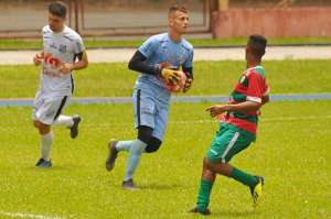 Destaque na Copa SP pela Inter de Limeira, goleiro acerta com time da Segundona