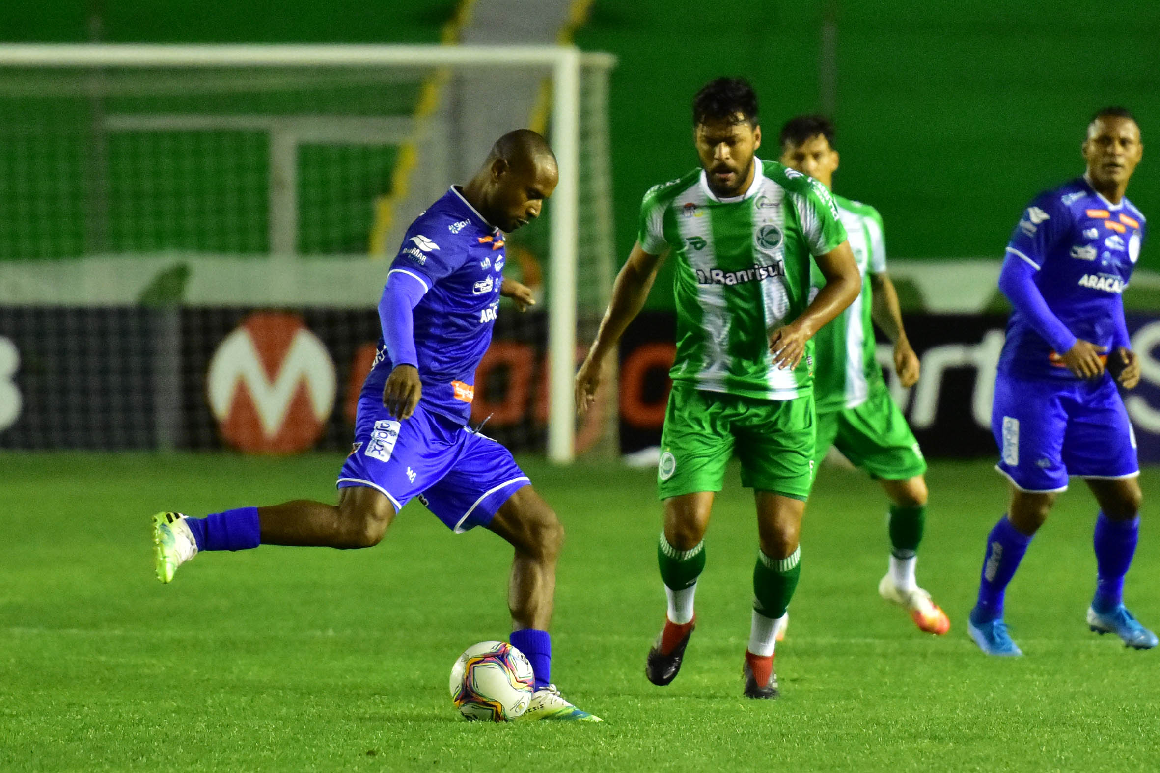 Presidente de time da Série B cobra CBF e dispara contra árbitros: ‘Incompetentes’