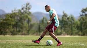 Wellington Silva prevê jogo difícil contra Fla, mas quer Flu ganhando moral