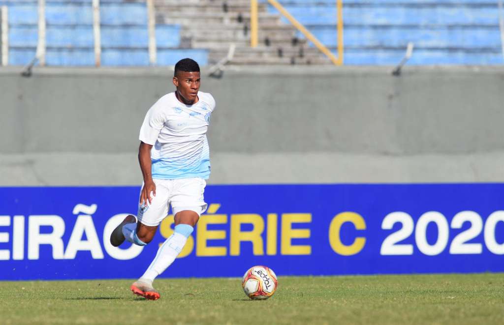  Técnico revela que Londrina ainda busca reforços: 'Em cima das necessidades'