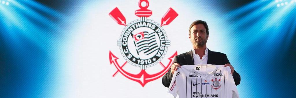 Na véspera de dérbi, Corinthians paga ao elenco três meses de salários atrasados