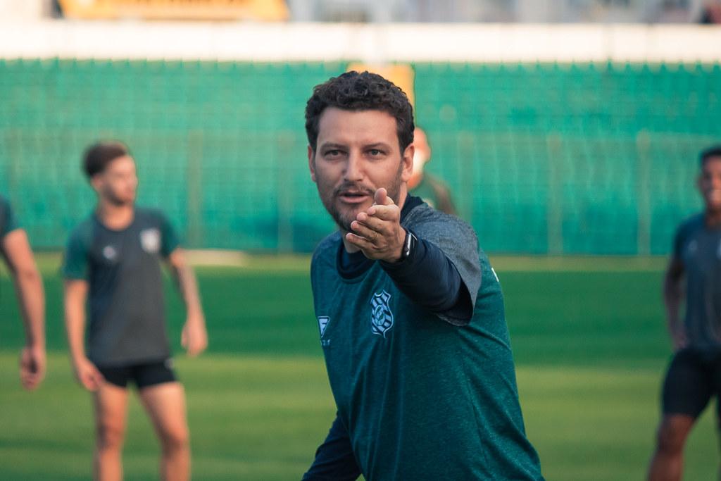 Série B: Elano promete reforços no Figueirense: “A diretoria está se esforçando”