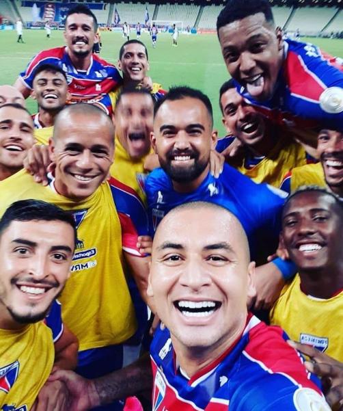 WP9 comemora gol e faz planos no Fortaleza: “É continur subindo na tabela”