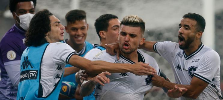 Victor Luis cobrou pênalti muito bem. Foto: Vitor Silva - BFR