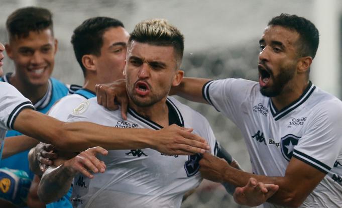 Para melhor em campo, Botafogo-RJ mereceu o empate: “Nosso time aguentou lá atrás”