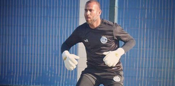 Série B: Ex-goleiro do Corinthians revela que está com Covid-19