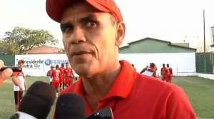 Após goleada sofrida no estadual, técnico deixa time da Série D