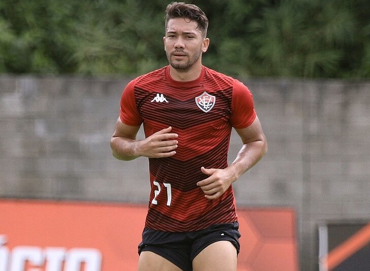 Série B: Vitória pode perder volante do Corinthians para clube português