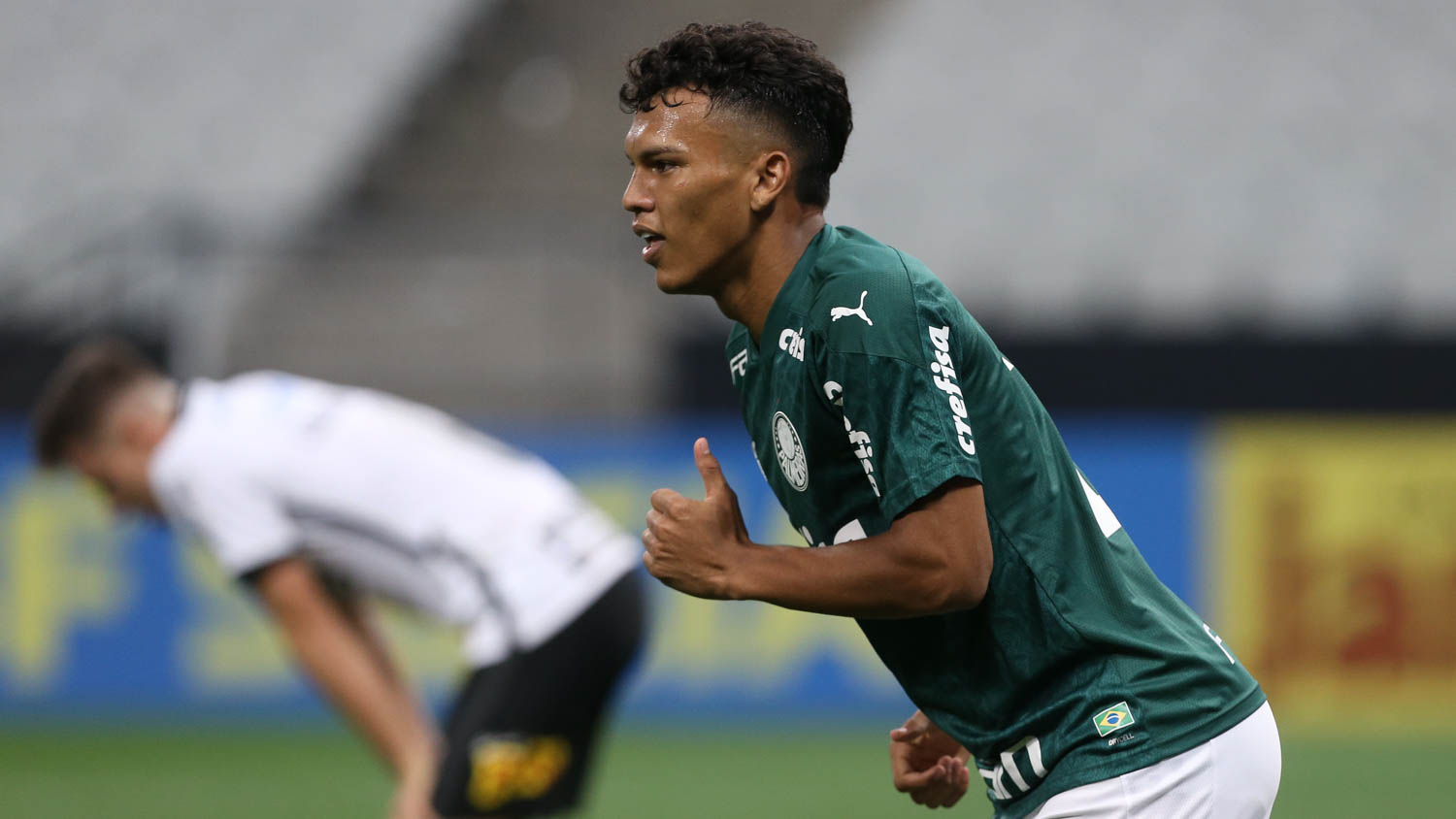 Atacante do Palmeiras comemora vitória no clássico: ‘Para nos dar moral’