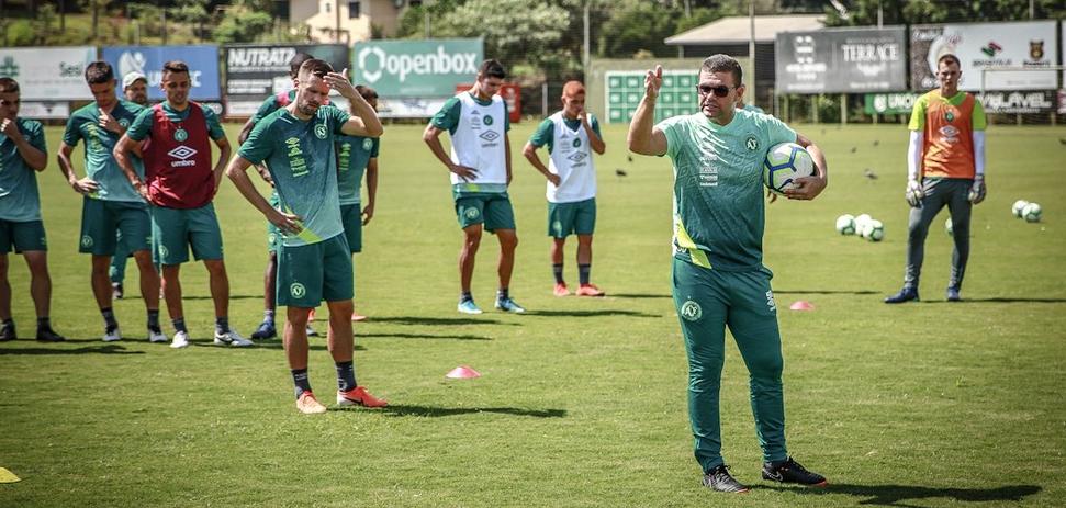 Brusque x Chapecoense – Campeão terá muita história para contar no domingo!