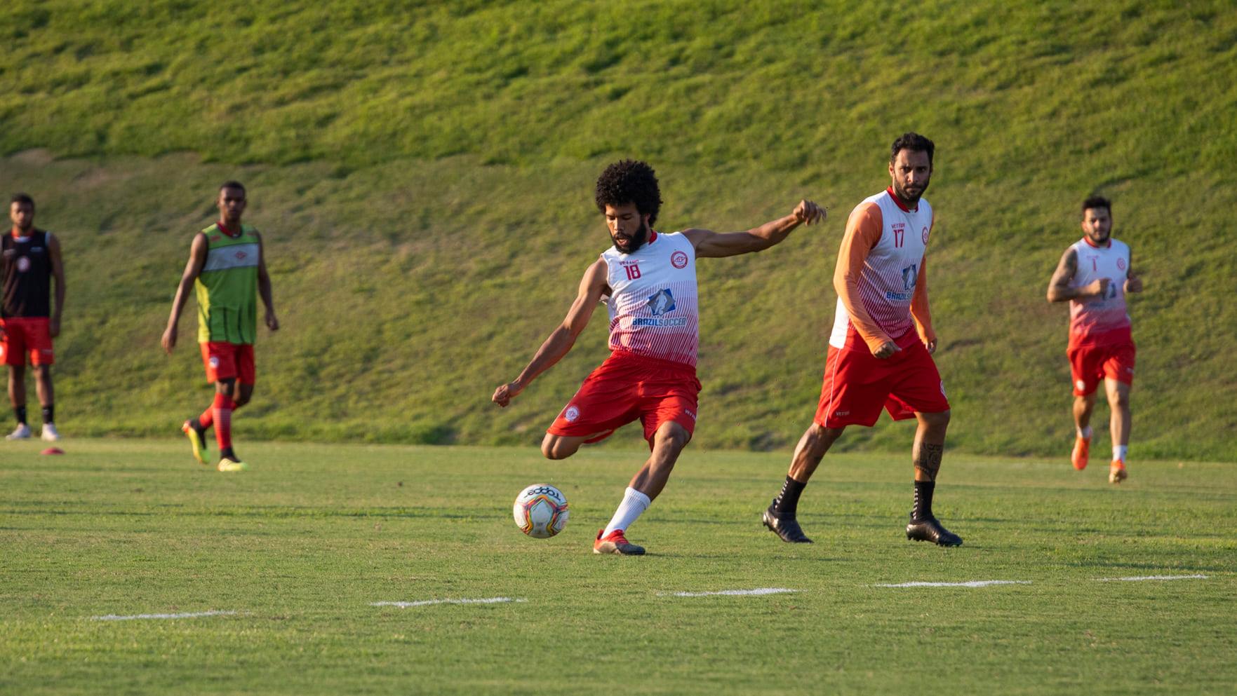 Série C: Depois de estrear com derrota, Julinho Camargo quer reabilitação do Tombense