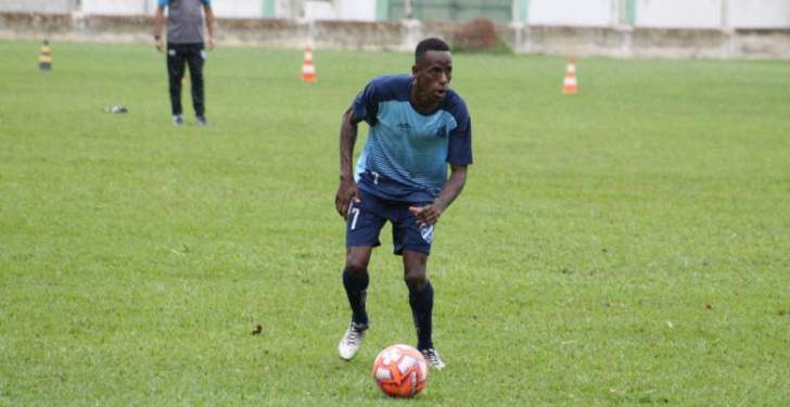 Paulista A2: ‘Estamos carregando uma cidade’, diz lateral sobre ‘seca’ do Taubaté